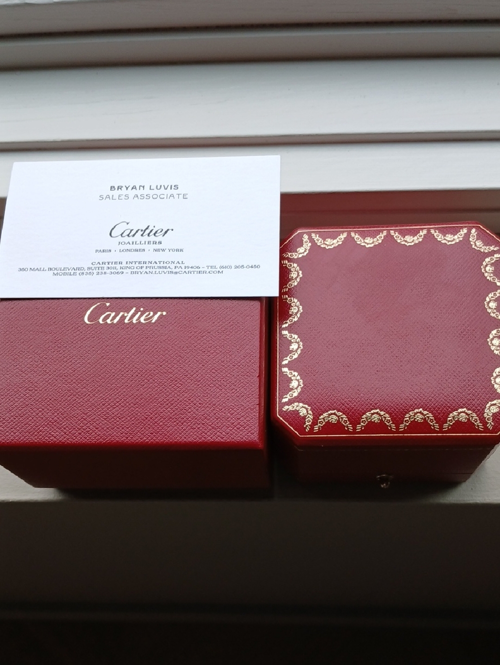 Cartier Yellow Gold Ring. Red Presentation Box. Cartier Authentication Document